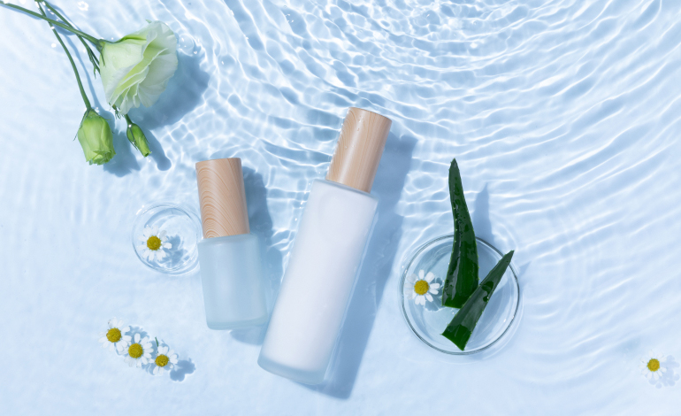 How to Plop Hair for Bouncy, Beautiful Curls